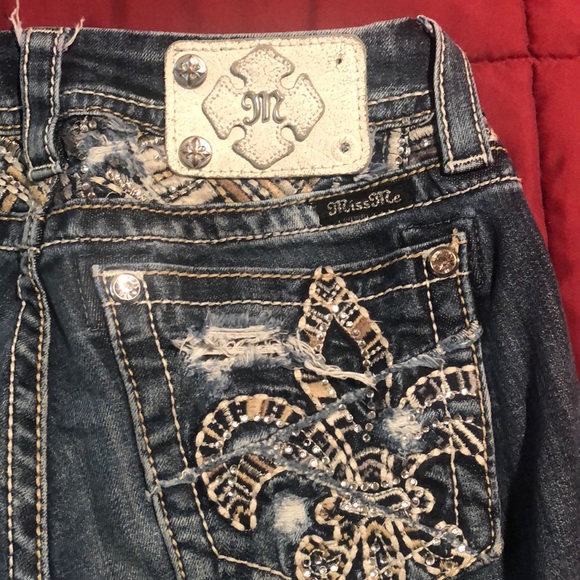 Miss Me Jeans from Buckle - Picture 3 of 5